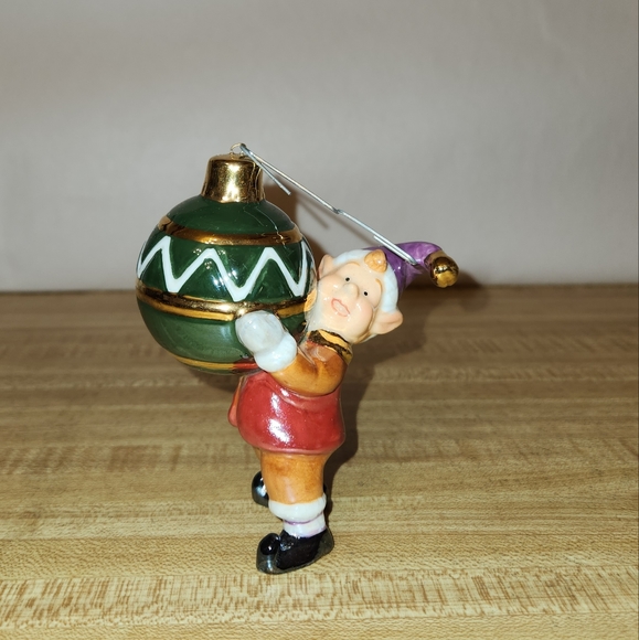 CHRISTMAS PORCELAIN ORNAMENTS set of Five - Picture 7 of 10